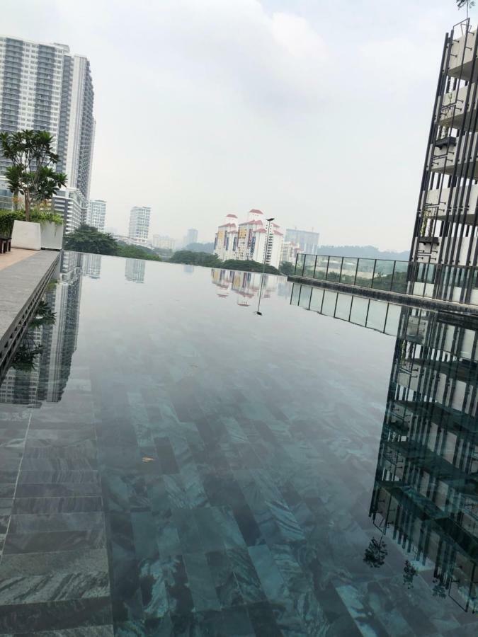 萨布霍姆维沃套房酒店 吉隆坡 外观 照片